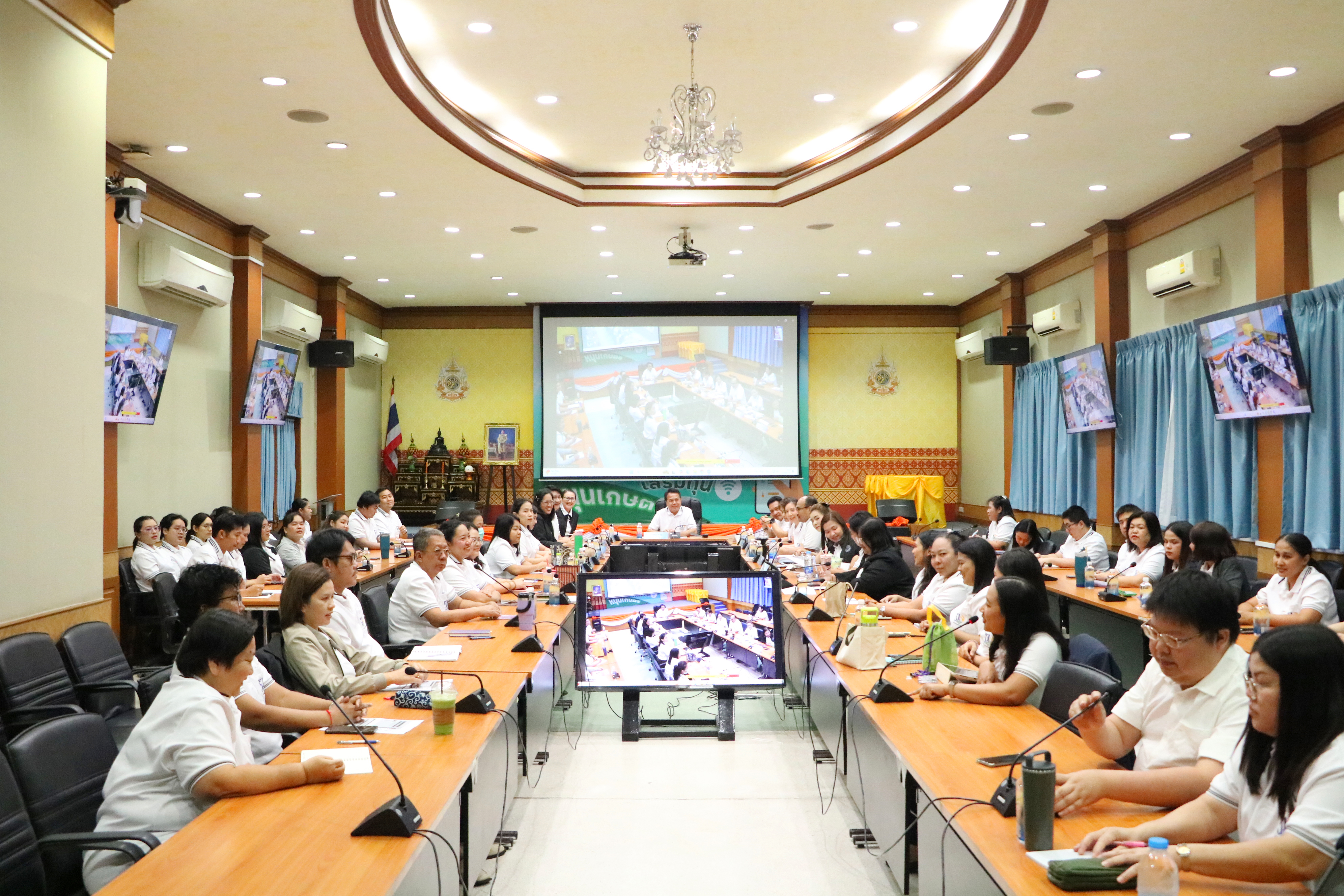 title - รองเลขาธิการ ส.ป.ก. มอบนโยบายนโยบายการดำเนินงานแก่สำนักบริหารกองทุน (สบท.)